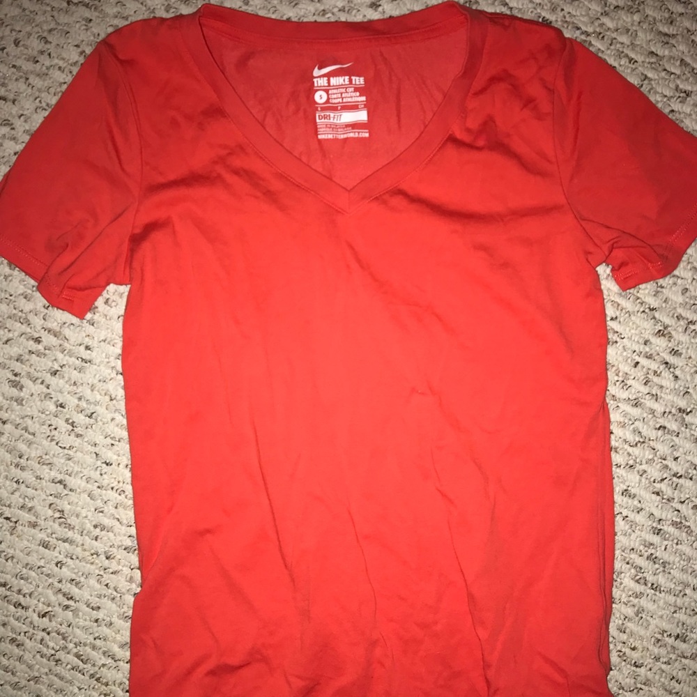 Nike T-shirt size small - brand new